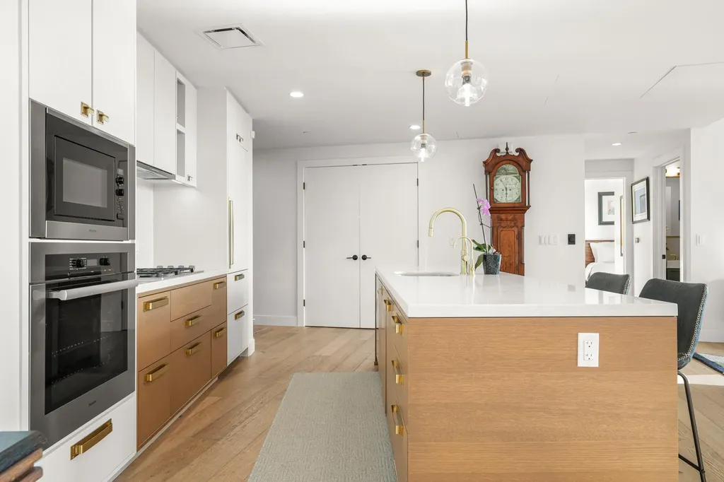 70 Rainey Street Austin TX 78701