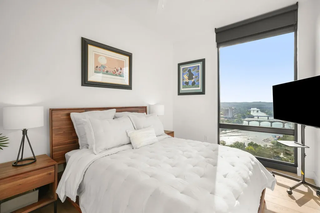 70 Rainey Street Austin TX 78701