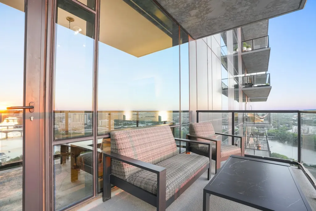 70 Rainey Street Austin TX 78701