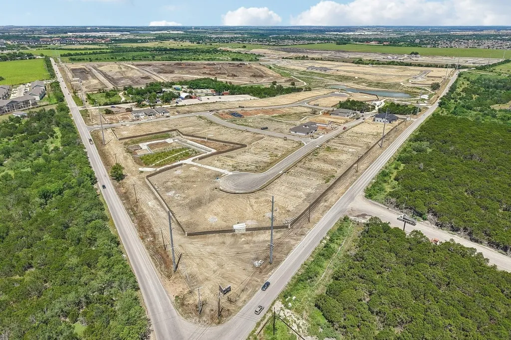 10933 Tallsalt Drive Austin TX 78653