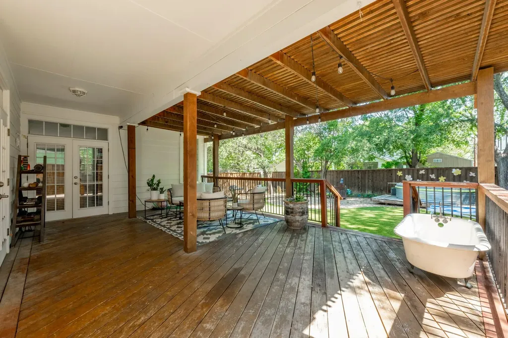 302 Ben Howell Drive Austin TX 78704