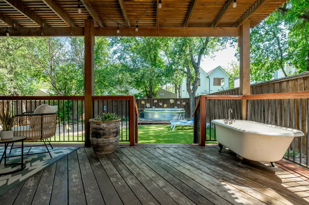 302 Ben Howell Drive Austin TX 78704