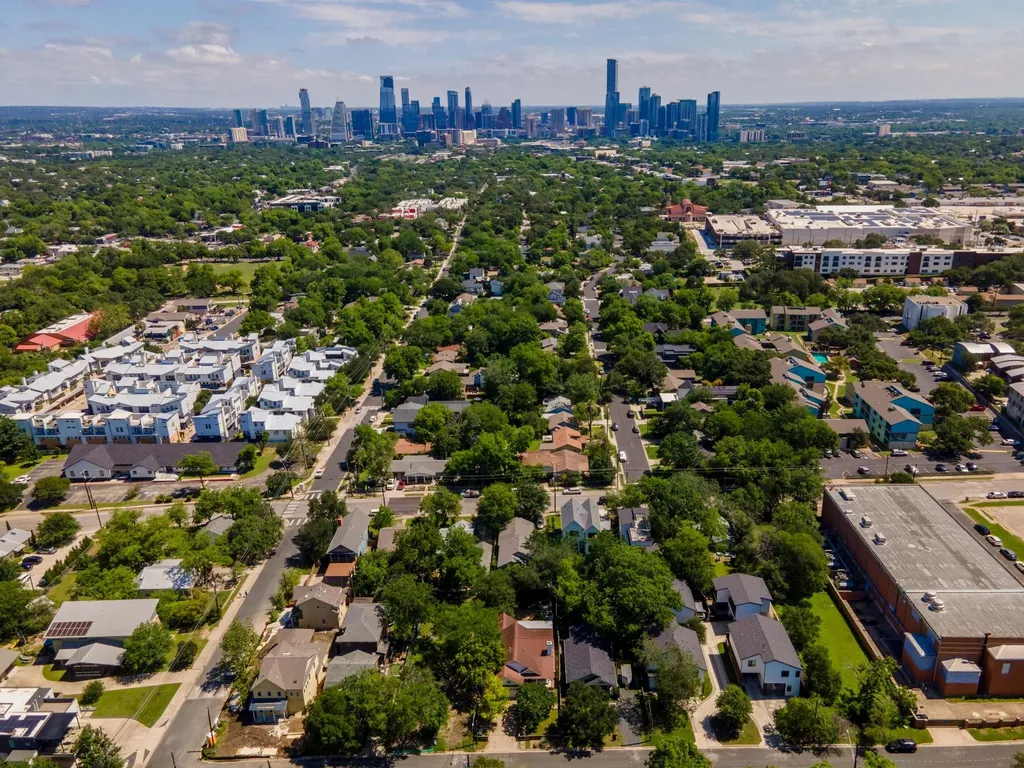 302 Ben Howell Drive Austin TX 78704