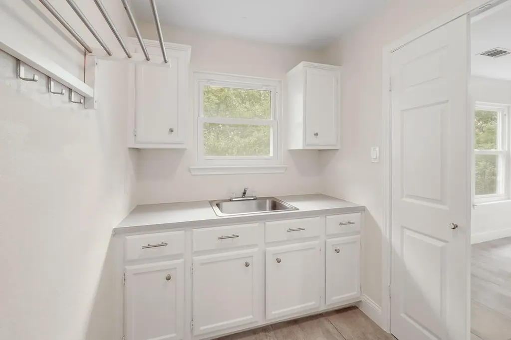 4605 Beechwood Hollow Austin TX 78731