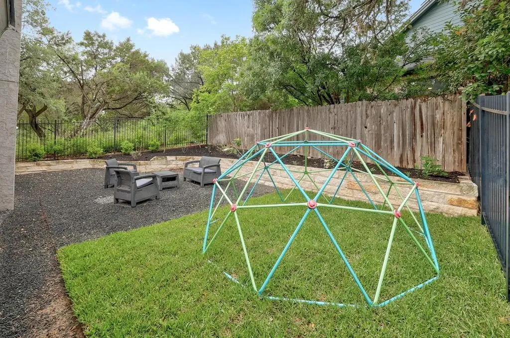 4605 Beechwood Hollow Austin TX 78731
