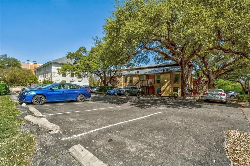 1000 W 26th Street Austin TX 78705