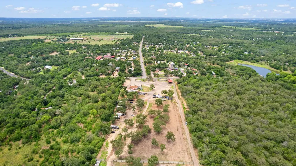 21000 Trappers Trail Manor TX 78653