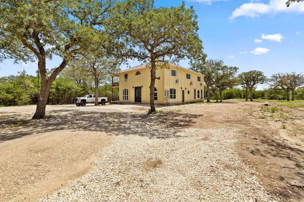 21000 Trappers Trail Manor TX 78653