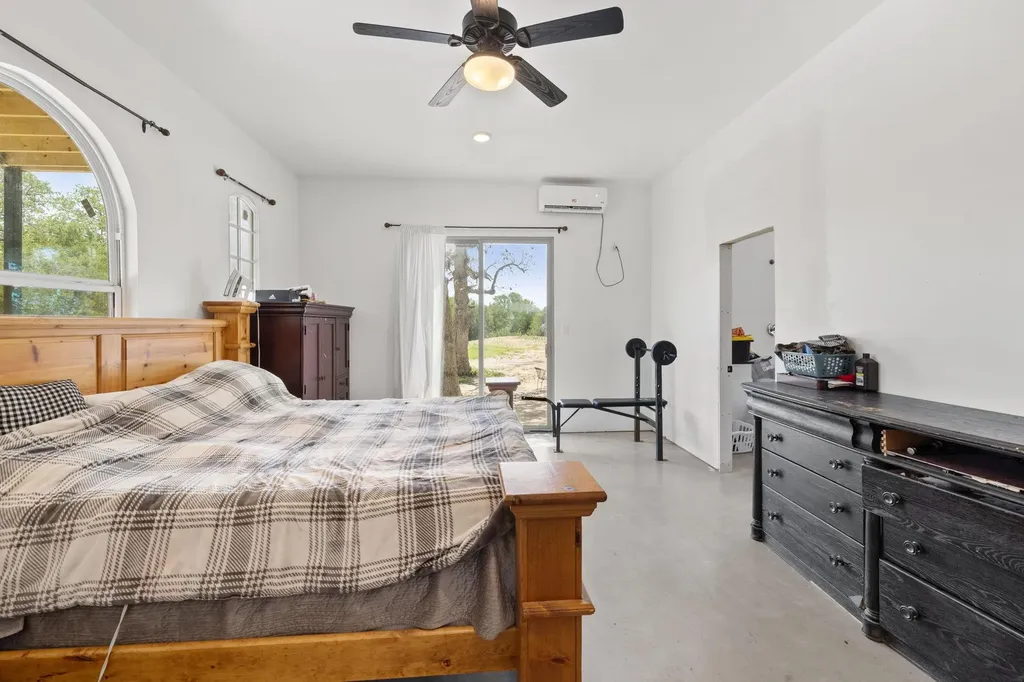 21000 Trappers Trail Manor TX 78653