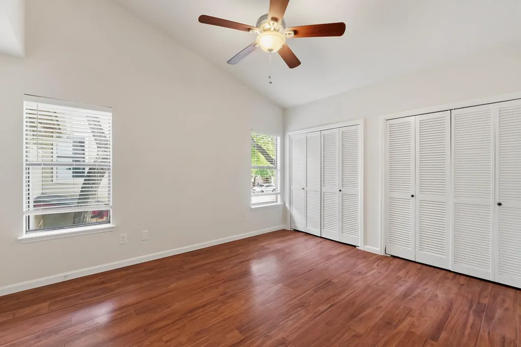 512 Eberhart Lane Austin TX 78745