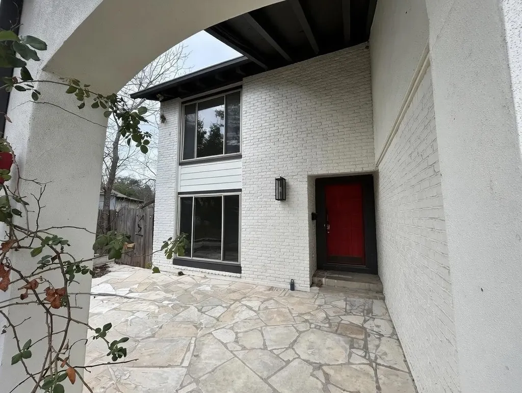 9010 Quail Creek Drive Austin TX 78758