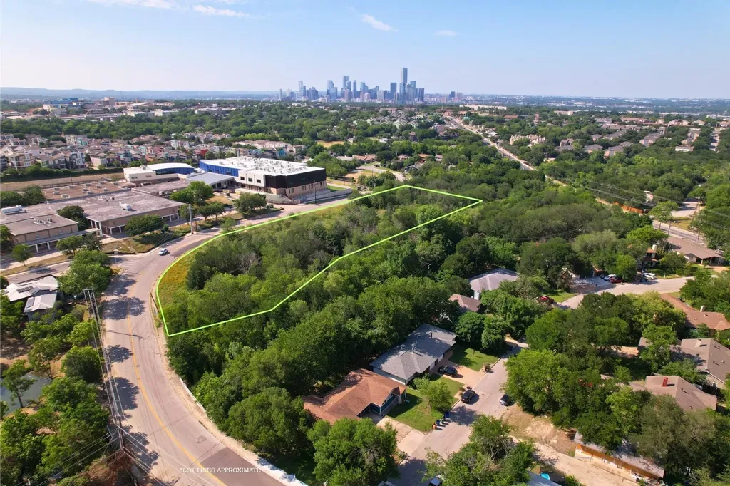 2813-2827 Metcalfe Road Austin TX 78741