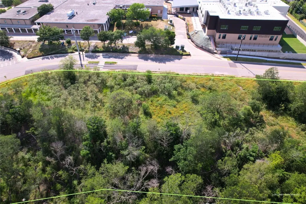 2813-2827 Metcalfe Road Austin TX 78741