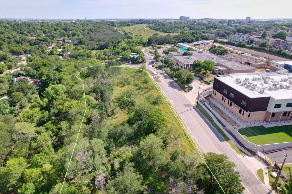 2813-2827 Metcalfe Road Austin TX 78741