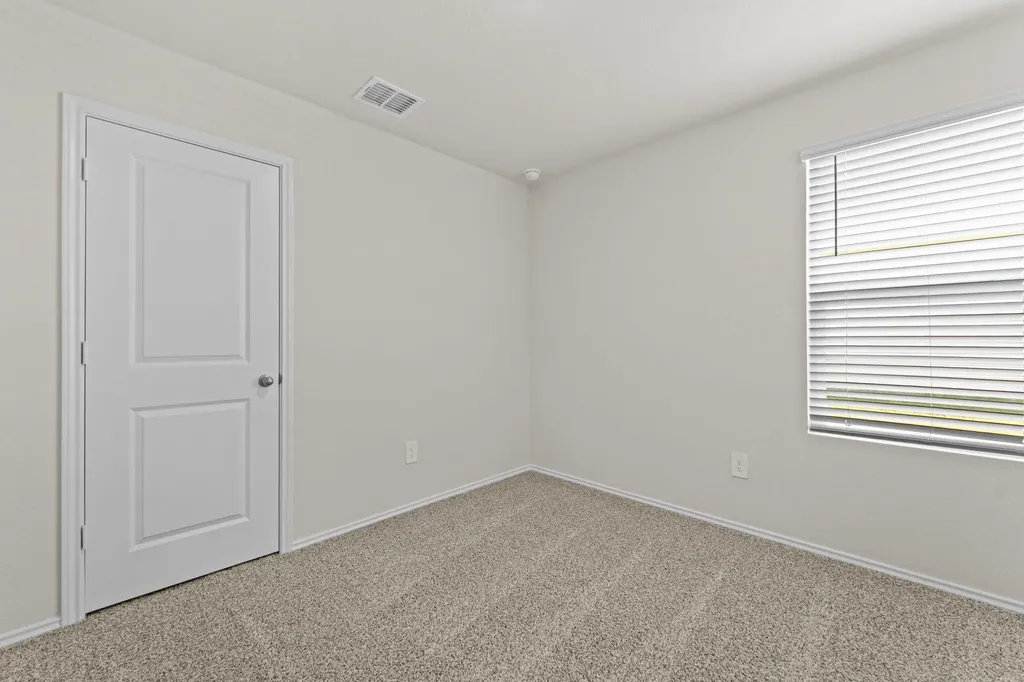 307 Wild Goose Drive Luling TX 78648