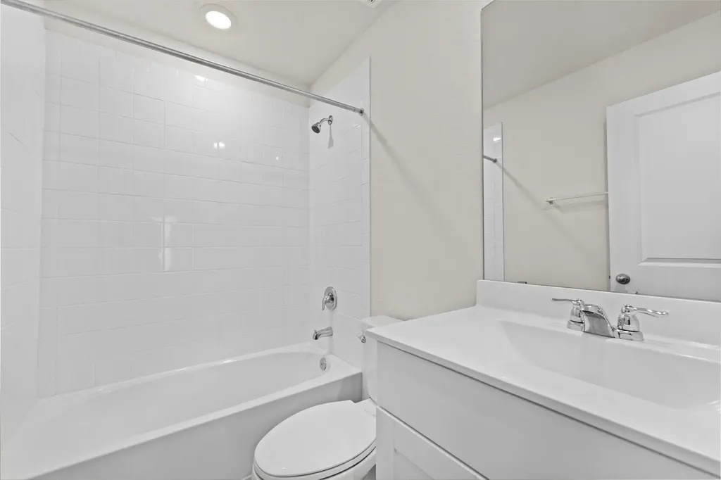 307 Wild Goose Drive Luling TX 78648