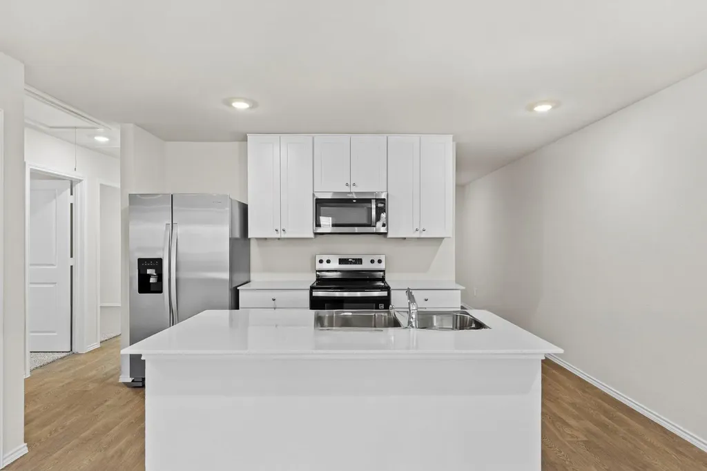 307 Wild Goose Drive Luling TX 78648