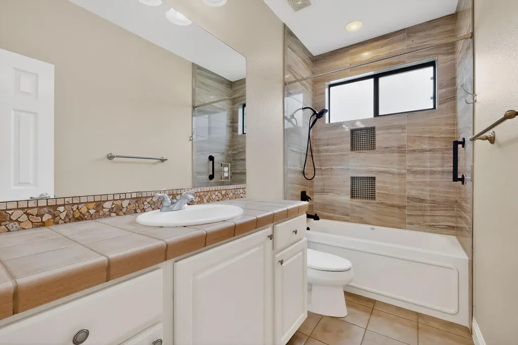 13933 Ashton Woods Circle Austin TX 78727