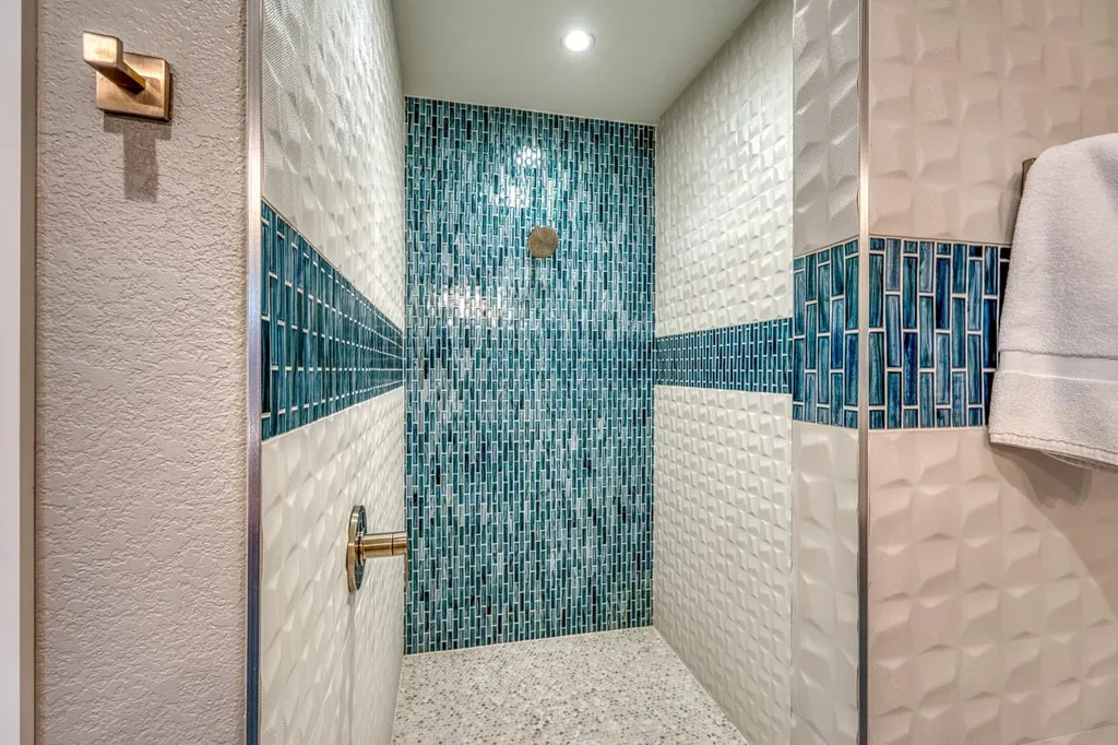 1597 Glen Cove Drive Kingsland TX 78639