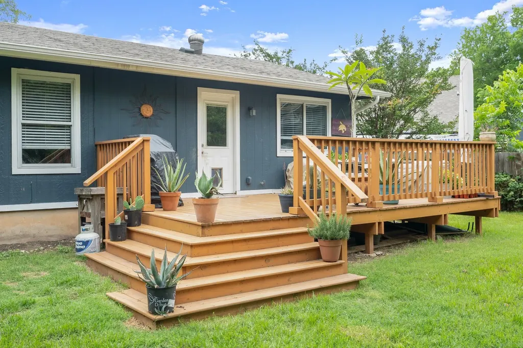 1604 Sahara Avenue Austin TX 78745