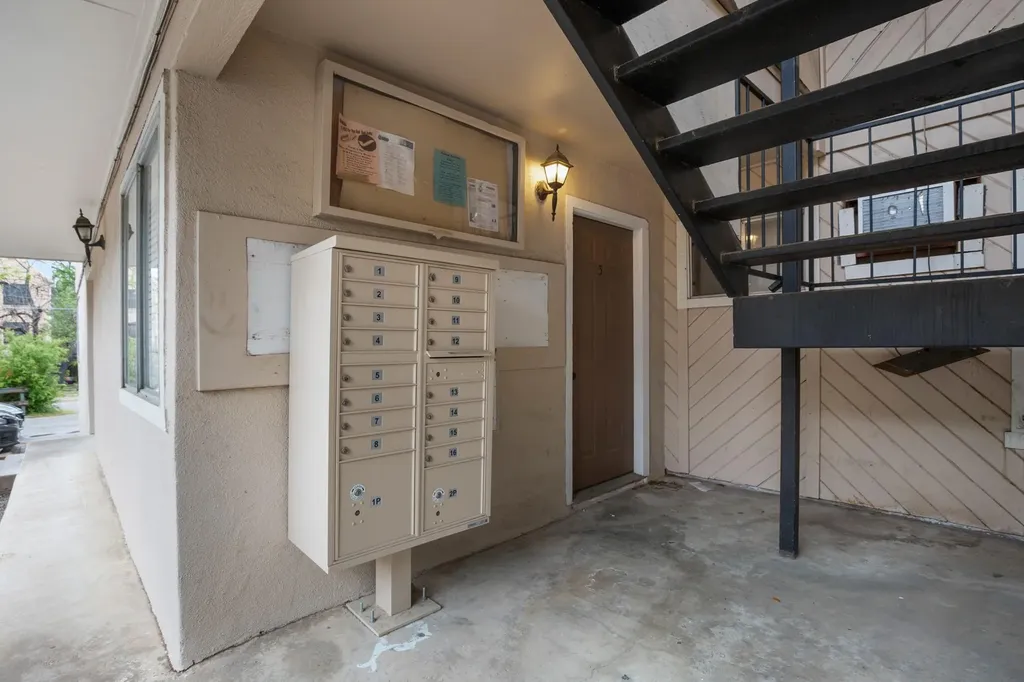1010 W 23rd Street Austin TX 78705