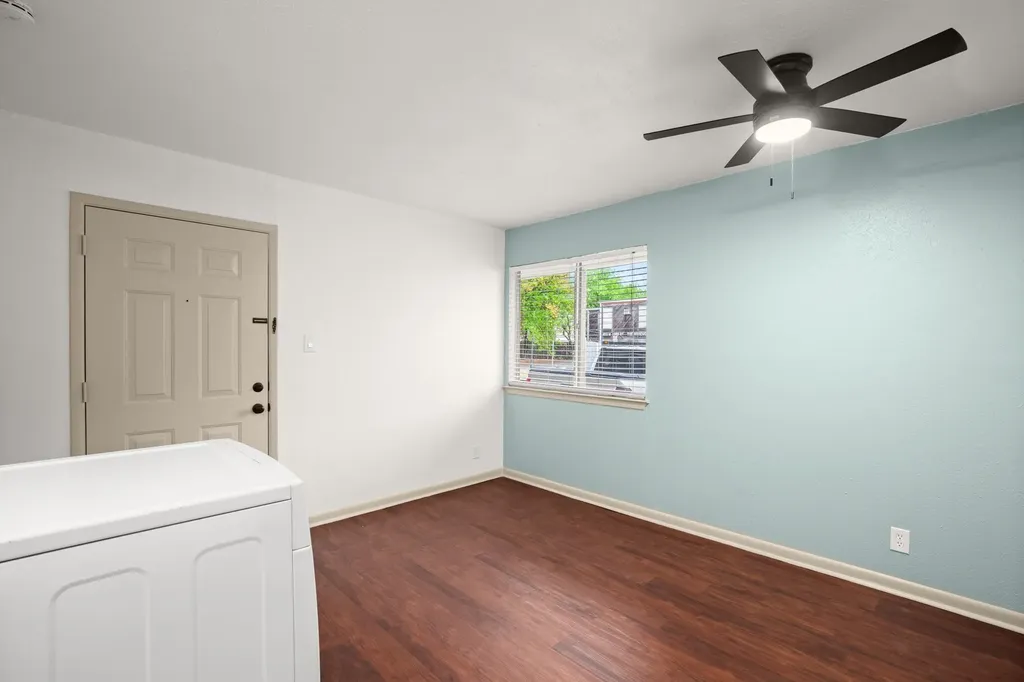 1010 W 23rd Street Austin TX 78705