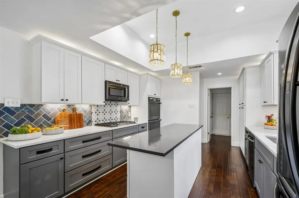 12606 Deer Falls Drive Austin TX 78729