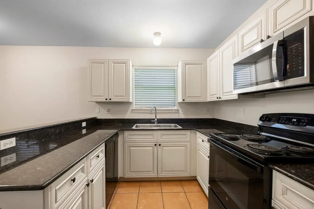 709 Claremont Parkway Marble Falls TX 78654