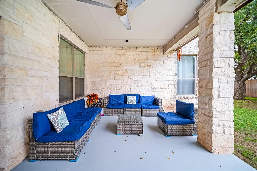 321 Angel Oak Street Austin TX 78748