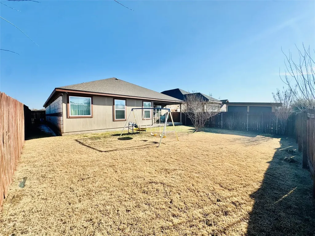 413 Gettysburg Loop Elgin TX 78621