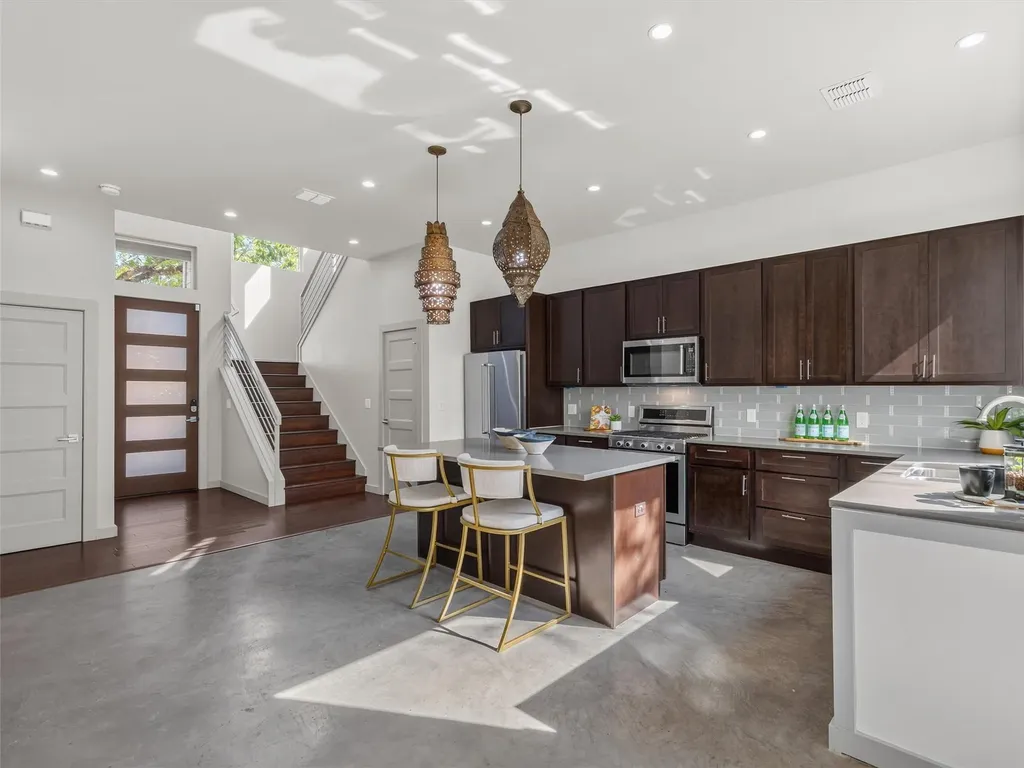 7215 Meador Avenue Austin TX 78752