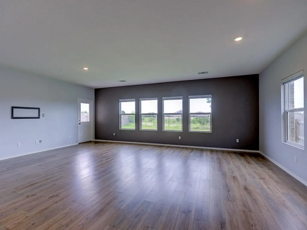1716 Frontenac Street Leander TX 78641