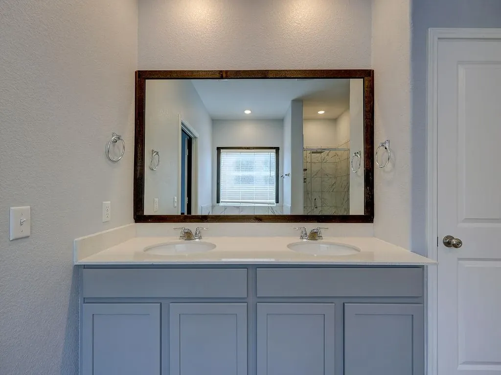 1716 Frontenac Street Leander TX 78641