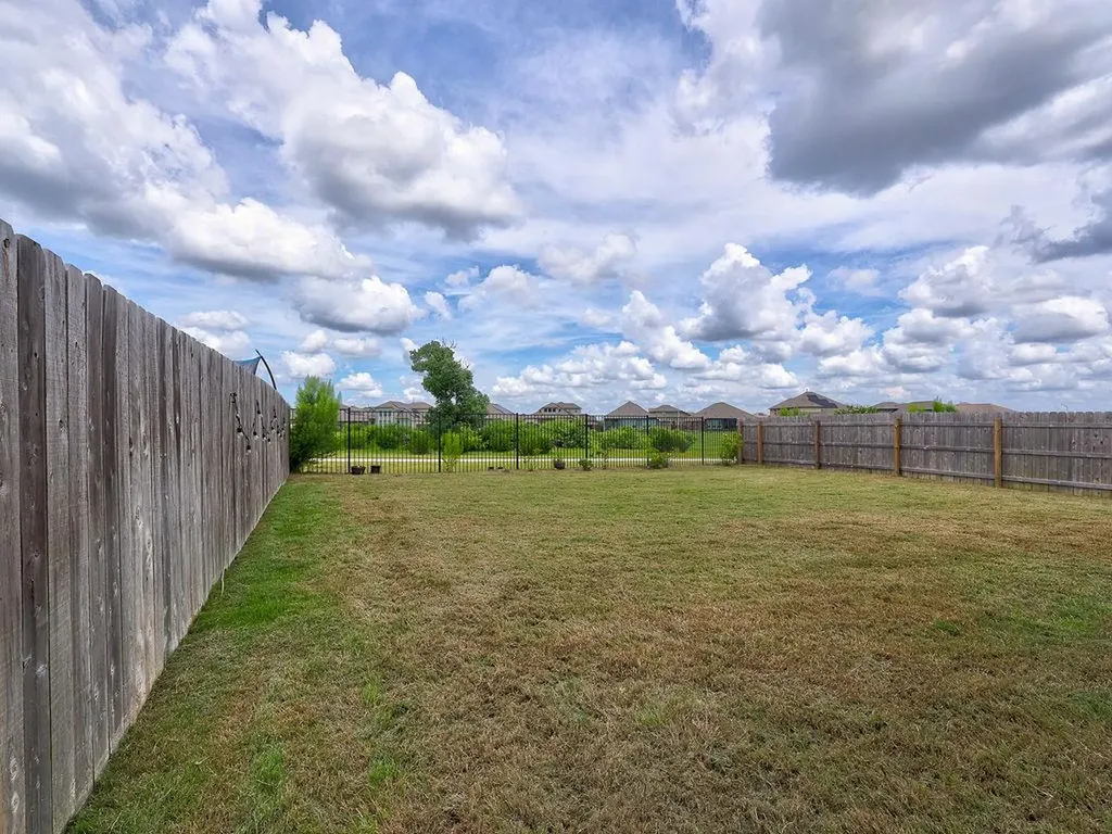 1716 Frontenac Street Leander TX 78641