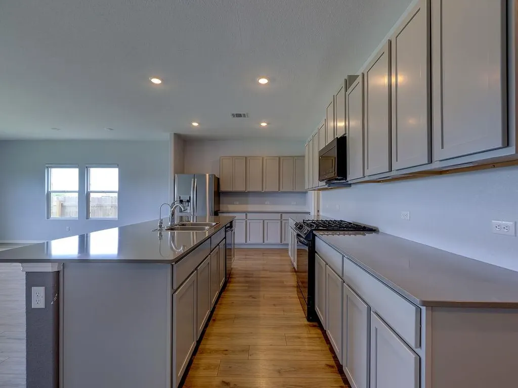 1716 Frontenac Street Leander TX 78641