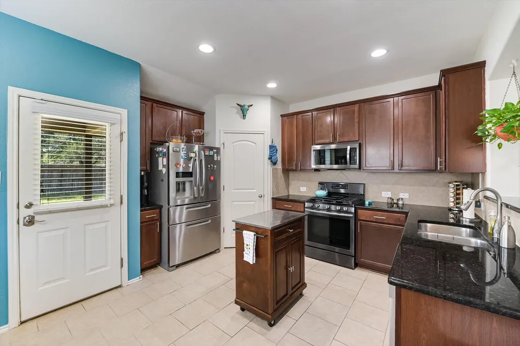 536 Dragon Ridge Road Buda TX 78610