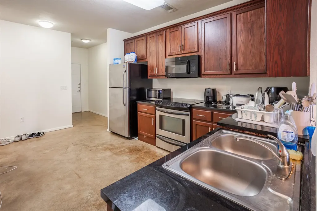 910 W 25th Street Austin TX 78705