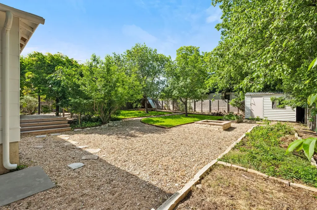 901 Brentwood Street Austin TX 78757