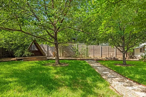 901 Brentwood Street Austin TX 78757