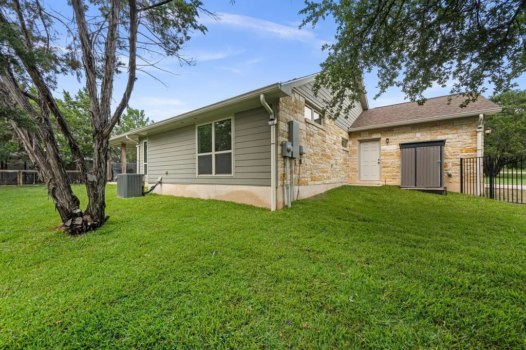 4100 Rockwood Drive Lago Vista TX 78645