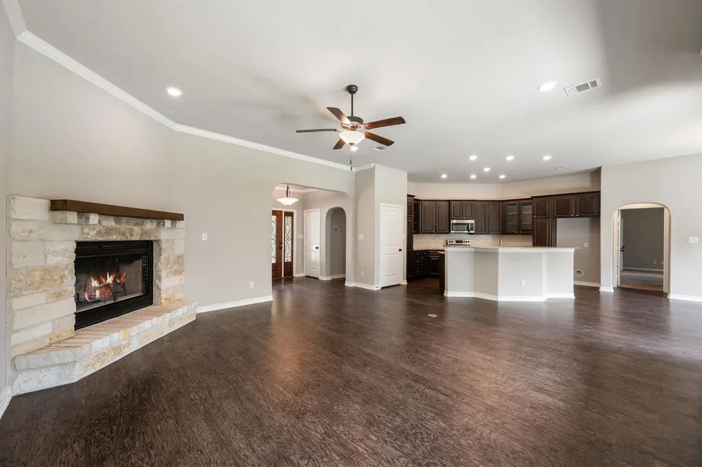 4100 Rockwood Drive Lago Vista TX 78645