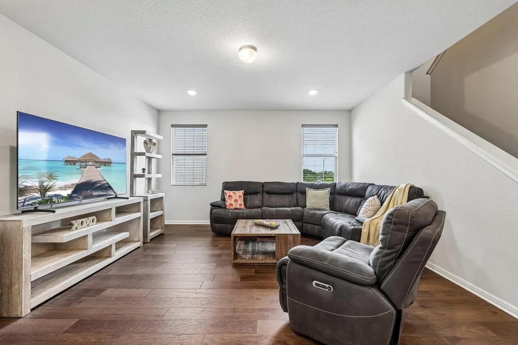 1813 Cantonata Drive Leander TX 78641