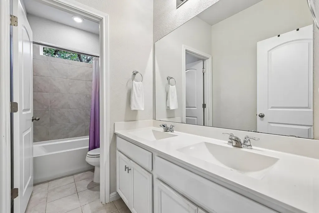 1813 Cantonata Drive Leander TX 78641