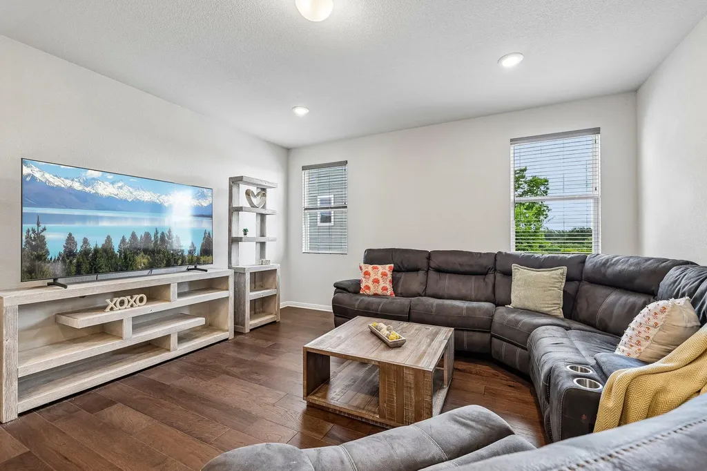 1813 Cantonata Drive Leander TX 78641