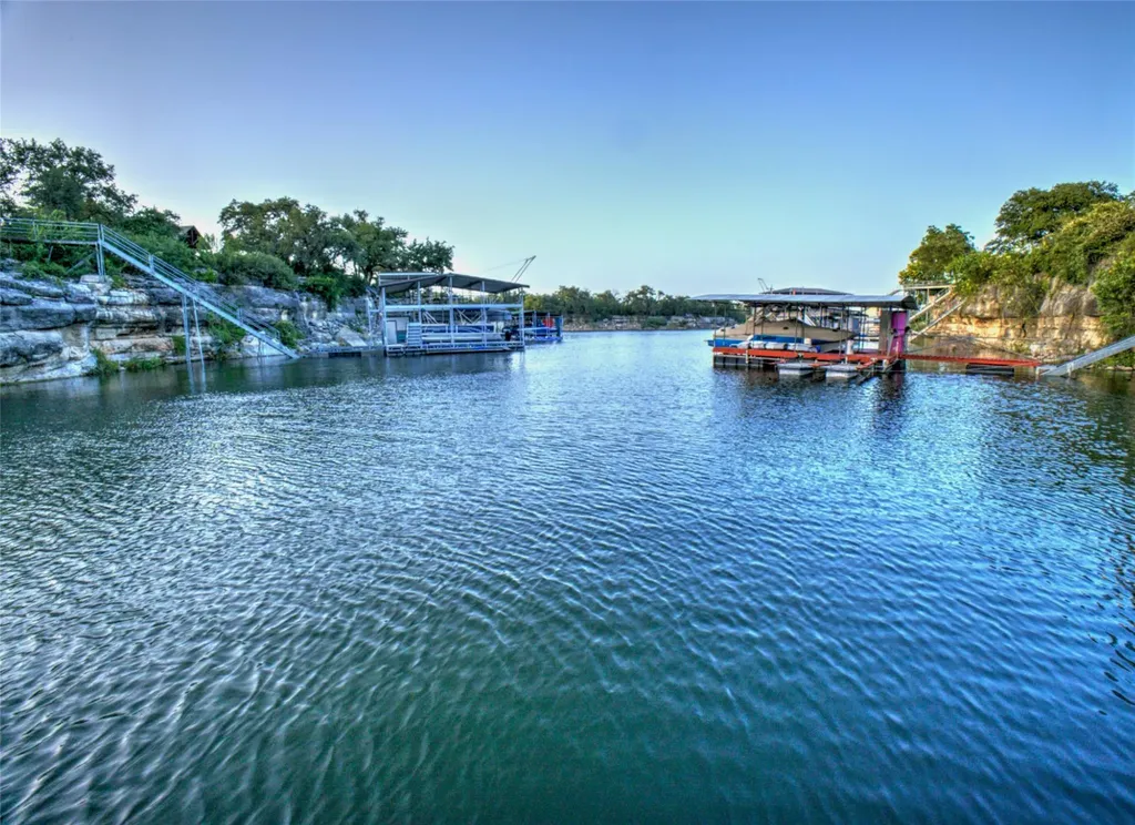 22514 Felicia Drive Spicewood TX 78669