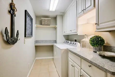 22514 Felicia Drive Spicewood TX 78669