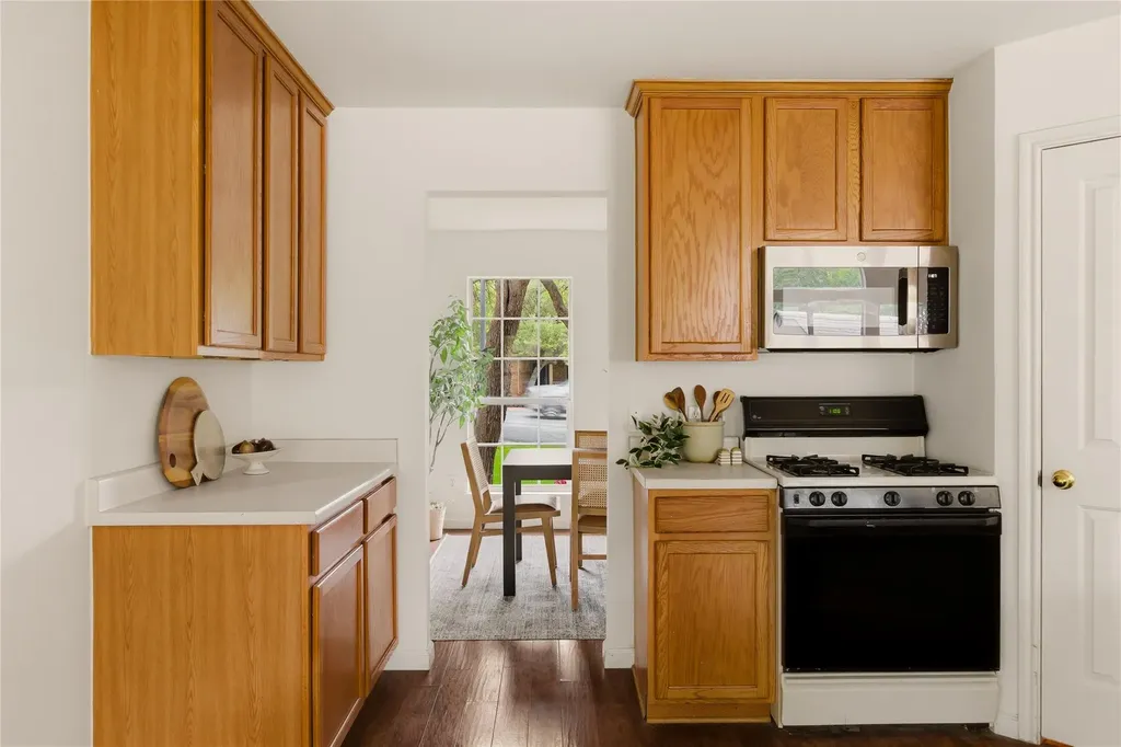 5736 Lomita Verde Circle Austin TX 78749