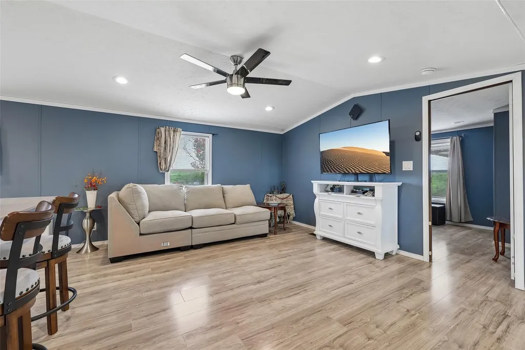 8004 Niederwald Strasse Kyle TX 78640