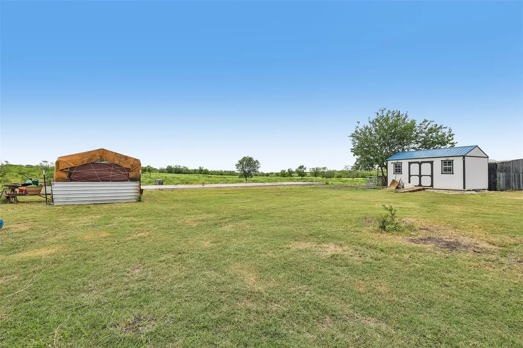 8004 Niederwald Strasse Kyle TX 78640