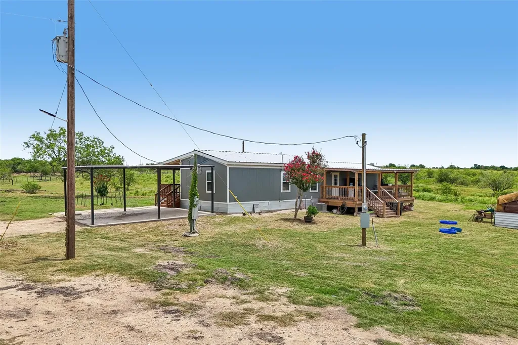 8004 Niederwald Strasse Kyle TX 78640